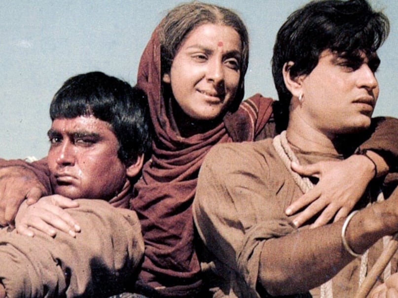 Bollywood Movies That Defined Era , Mother India , umrao jaan, Zanjeer, Sholay, Andaz Apna Apna , Dilwale Dulhania Le Jayenge, satya, Lagaan, Kabhi Khushi Kabhie Gham, Dil chahta hai, Gully Boy, बॉलीवुड फिल्में जिन्होंने युग को परिभाषित किया, मदर इंडिया, उमराव जान, जंजीर, शोले, अंदाज अपना अपना, दिलवाले दुल्हनिया ले जाएंगे, सत्या, लगान, कभी खुशी कभी गम, दिल चाहता है, गली बॉय