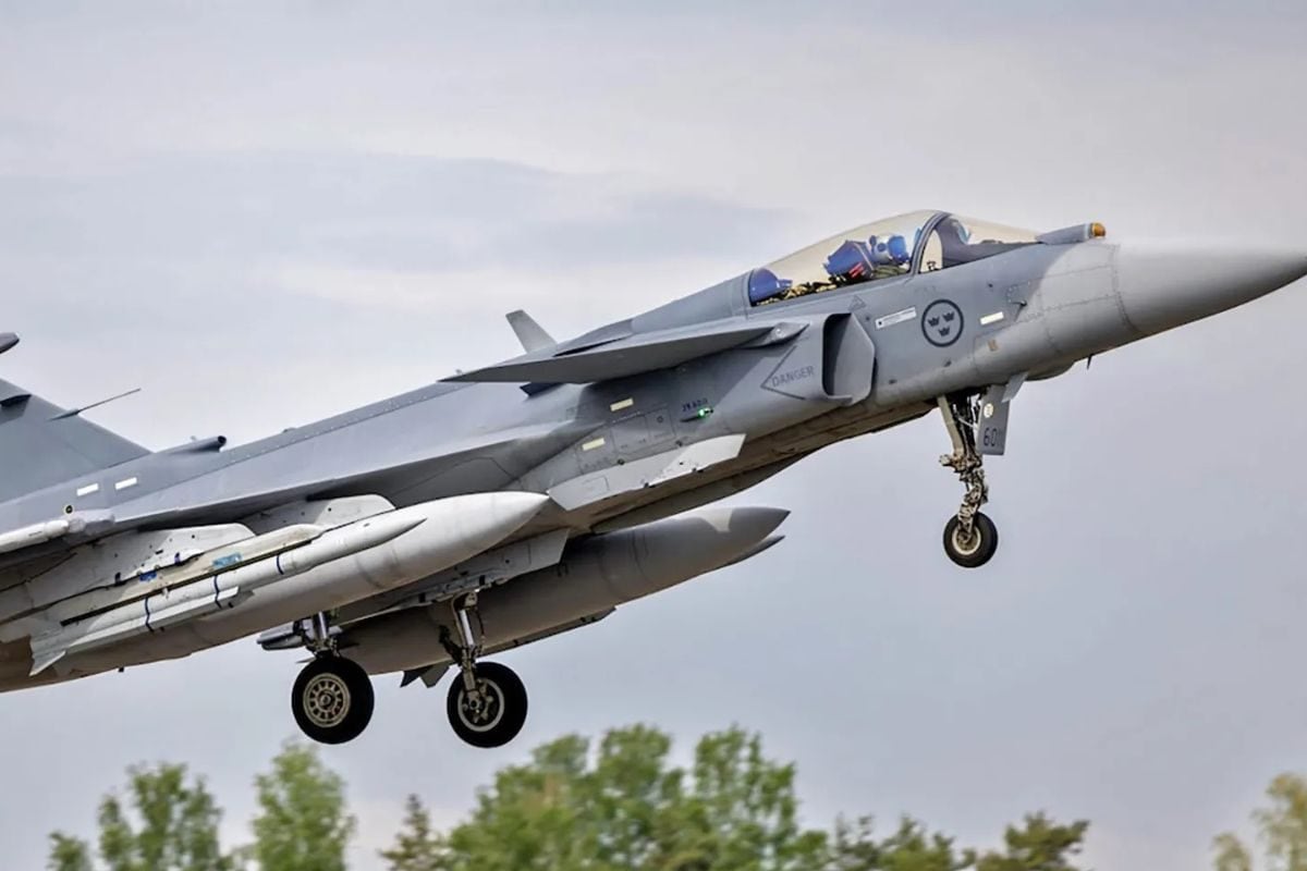 क्या है ग्रिपेन की खासियत, क्यों यूक्रेन अपनी एयरफोर्स में शामिल करना चाहता है