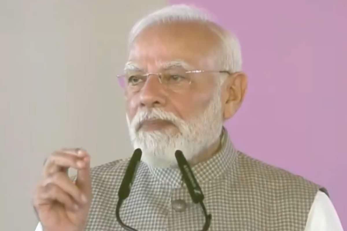 मुंबई हमले के बाद कांग्रेस ने किसके कहने पर घुटने टेके? PM मोदी का बड़ा हमला