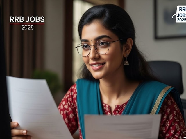 रेलवे में 2569 पदों पर भर्ती का मौका, 18 साल की उम्र वाले भी कर सकते हैं आवेदन रेलवे में 2569 पदों पर भर्ती का मौका, 18 साल की उम्र वाले भी कर सकते हैं आवेदन