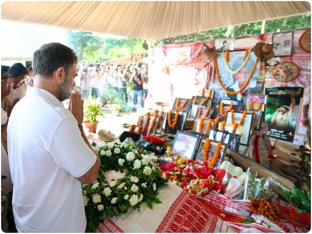 'सिंगापुर में जुबिन गर्ग के साथ वास्तव में क्या हुआ था? असम सरकार जांच करे' 'सिंगापुर में जुबिन गर्ग के साथ वास्तव में क्या हुआ था? असम सरकार जांच करे'