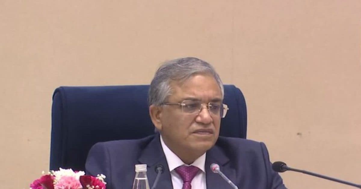 12 राज्यों में SIR: वोटर लिस्ट से किनके नाम कटेंगे? कौन जुड़ेंगे? पूरा प्रोसेस