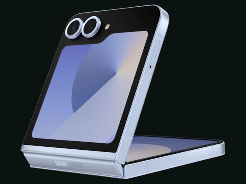 If you are thinking of buying a foldable smartphone, then Samsung Galaxy Z Flip 7 can be a great option for you. The good news is that this premium phone is now available with a big discount. The price of Samsung Galaxy Z Flip 7 has been reduced by more than ₹ 15,000 on Amazon, making it much cheaper than before.