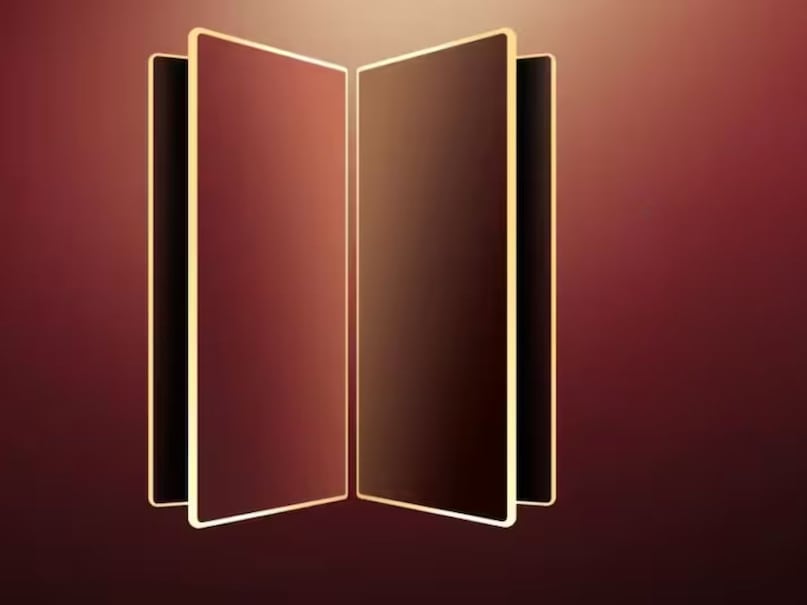 Talking about the features, Galaxy Z Fold 7 is a high-end foldable smartphone, which has a large 8-inch AMOLED inner display and 6.5-inch cover display. Both the screens come with 120Hz refresh rate, which makes scrolling and gaming smooth. For performance, it has been provided with Snapdragon 8 Elite processor, which makes it extremely fast and powerful. Talking about the features, Galaxy Z Fold 7 is a high-end foldable smartphone, which has a large 8-inch AMOLED inner display and 6.5-inch cover display. Both the screens come with 120Hz refresh rate, which makes scrolling and gaming smooth. For performance, it has been provided with Snapdragon 8 Elite processor, which makes it extremely fast and powerful.