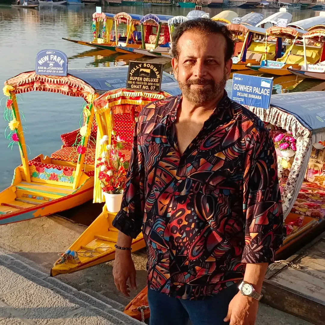 Adi Irani, Aruna Irani, adi irani movies, Adi Irani struggles, adi irani Sister, who is Aruna Irani Brother Adi Irani, Adi Irani Films, Adi Irani Family, adi irani baazigar, adi irani wife, आदि ईरानी, आदि ईरानी की बहन, अरूणा ईरानी, आदि ईरानी की फिल्में, आदि ईरानी क्यों बने रह गए साइड हीरो, आदि ईरानी की पत्नी