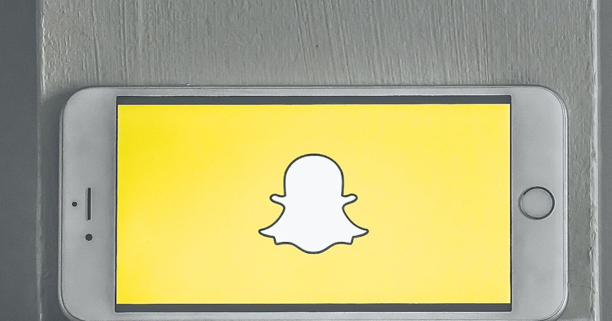 Tach – snapchat charging for this after 10 year free service see plan list what to do-10 साल बाद अब इस एक चीज़ के लिए पैसे चार्ज करेगा Snapchat, देख लीजिए रेट लिस्ट, अब क्या करना होगा?