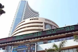 सर्दी से पहले बाजार हुआ गर्म! शेयरों की खरीदारी तेज, कंपनियों पर बरसा पैसा