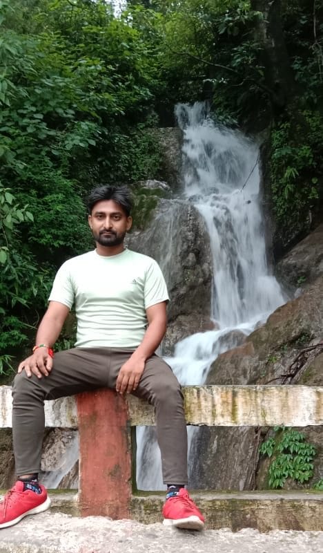 पत्नी और प्रेमी ने रचा षड़यंत्र पति के मुंह में पिस्टल ठूंसकर की हत्या