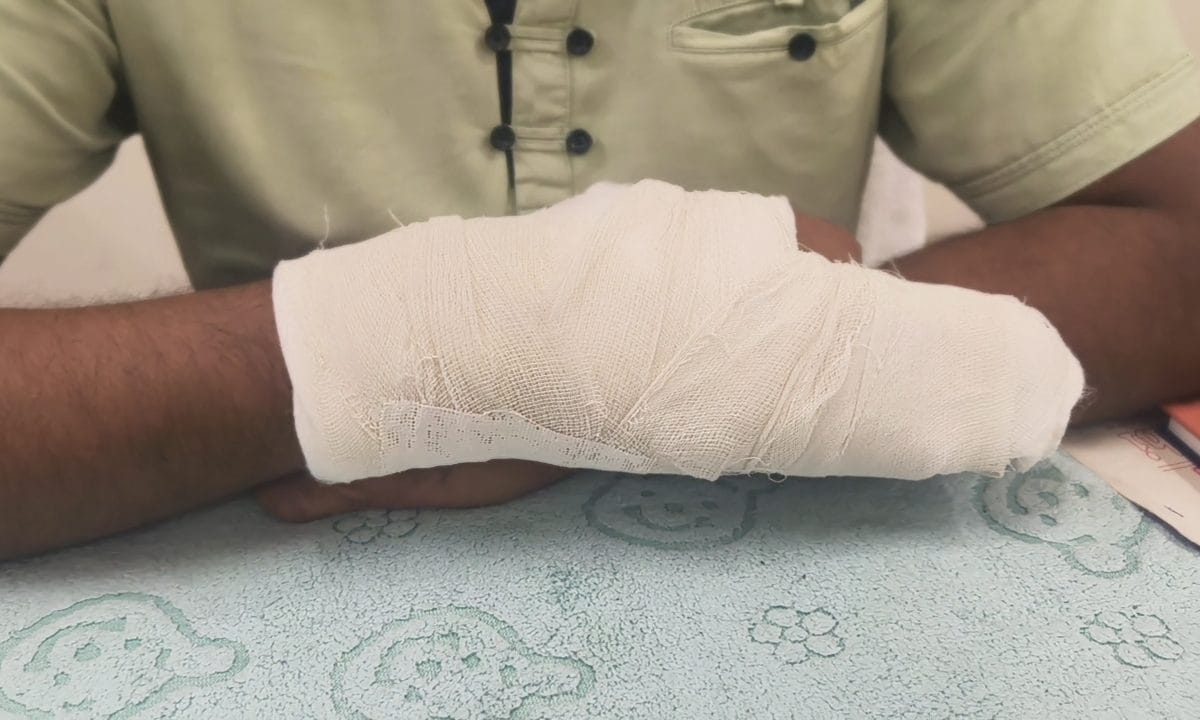 हरियाणा में पुलिस टीम पर हमला SHO समेत 3 जवान घायल भाग बचाई जान