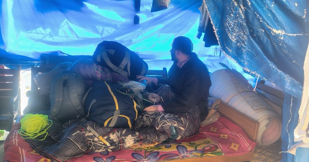 धरना देने वाले तो देख नहीं सकते...लेकिन सुक्खू सरकार तो अंधी नहीं है!