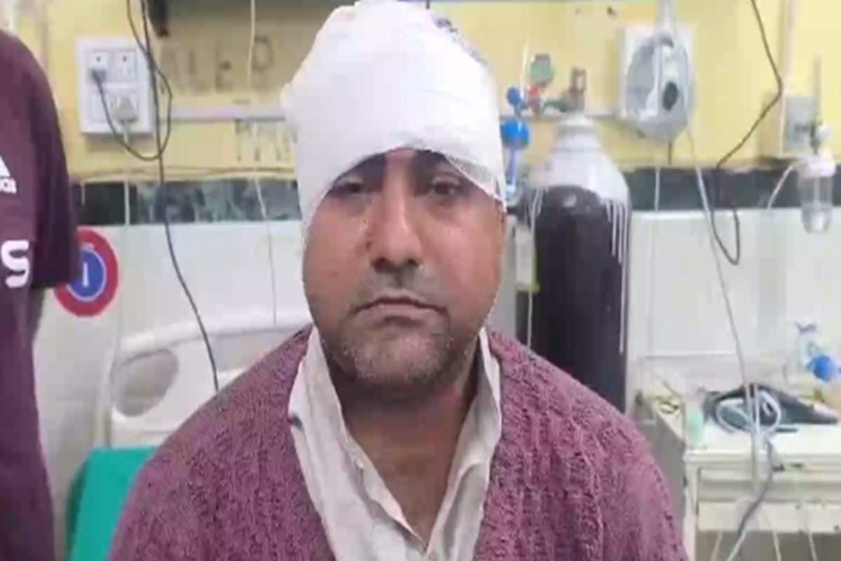 डॉक्टर पर हमला चचेरे भाई से बहस कर रहे 3 युवकों ने सिर फोड़ा किया लहूलुहान