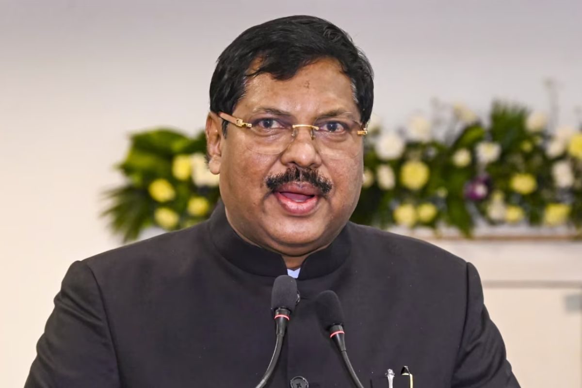 सुप्रीम कोर्ट के सीजेआई बीआर गवई पर जूता फेंकने का प्रयास, तेजस्वी का आया बयान