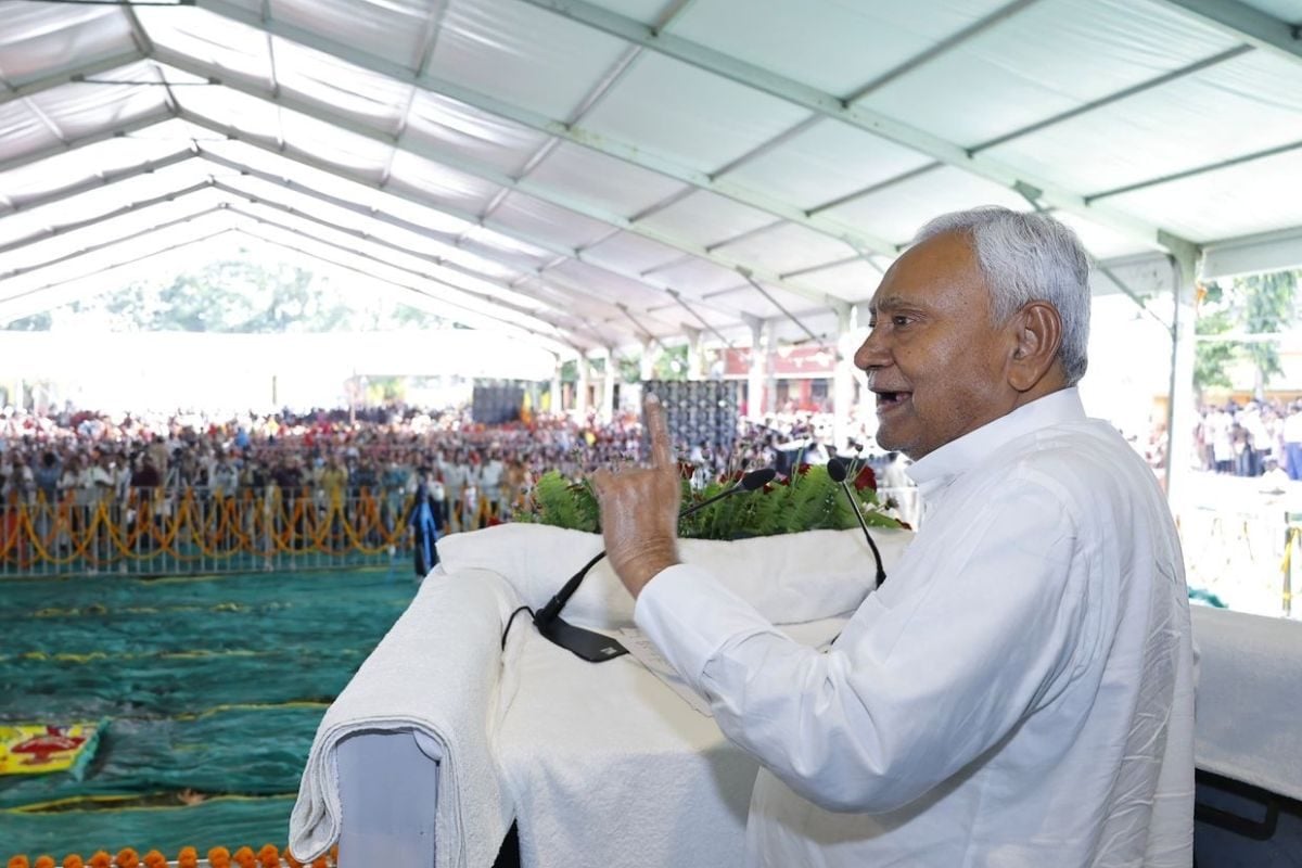 CM नीतीश ने सीवान से फूंका चुनावी शंखनाद, लालू-राबड़ी के शासन की दिलाई याद