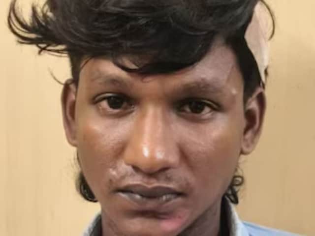 महिला ने बुक की थी बाइक टैक्सी, मिल गया शिकारी, ड्राइवर ने सुनसान रास्ते पर... महिला ने बुक की थी बाइक टैक्सी, मिल गया शिकारी, ड्राइवर ने सुनसान रास्ते पर...