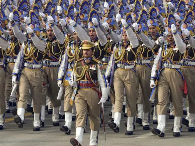 देश के जांबाजों को सलाम! 1,466 वीरों को मिला 'गृहमंत्री दक्षता पदक' देश के जांबाजों को सलाम! 1,466 वीरों को मिला 'गृहमंत्री दक्षता पदक'