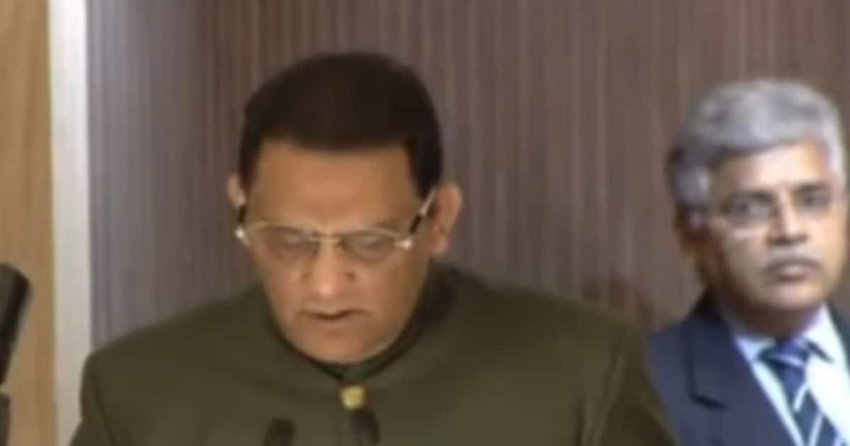 क्रिकेटर से मंत्री तक! मोहम्मद अजहरुद्दीन ने कैबिनेट मंत्री पद की शपथ ली