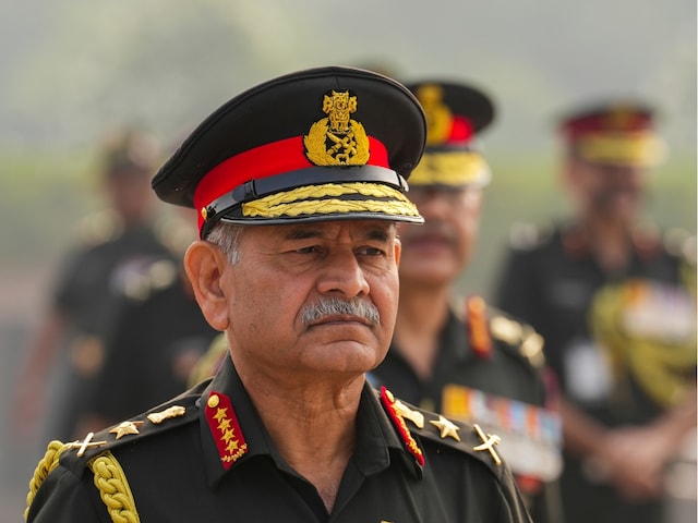 मॉडर्न वॉरफेयर अब...आर्मी चीफ ने किस बात को लेकर किया आगाह मॉडर्न वॉरफेयर अब...आर्मी चीफ ने किस बात को लेकर किया आगाह