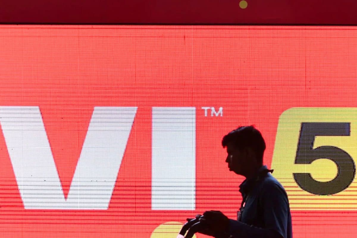 वोडा-आइडिया के 20 करोड़ ग्राहकों के लिए खुशखबरी! मिला 87695 करोड़ का तोहफा