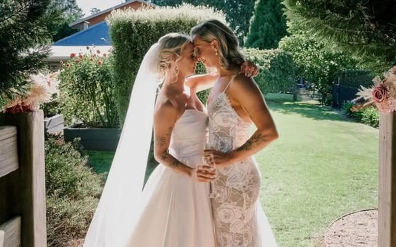 ashleigh gardner wife monica ashleigh gardner wife monica