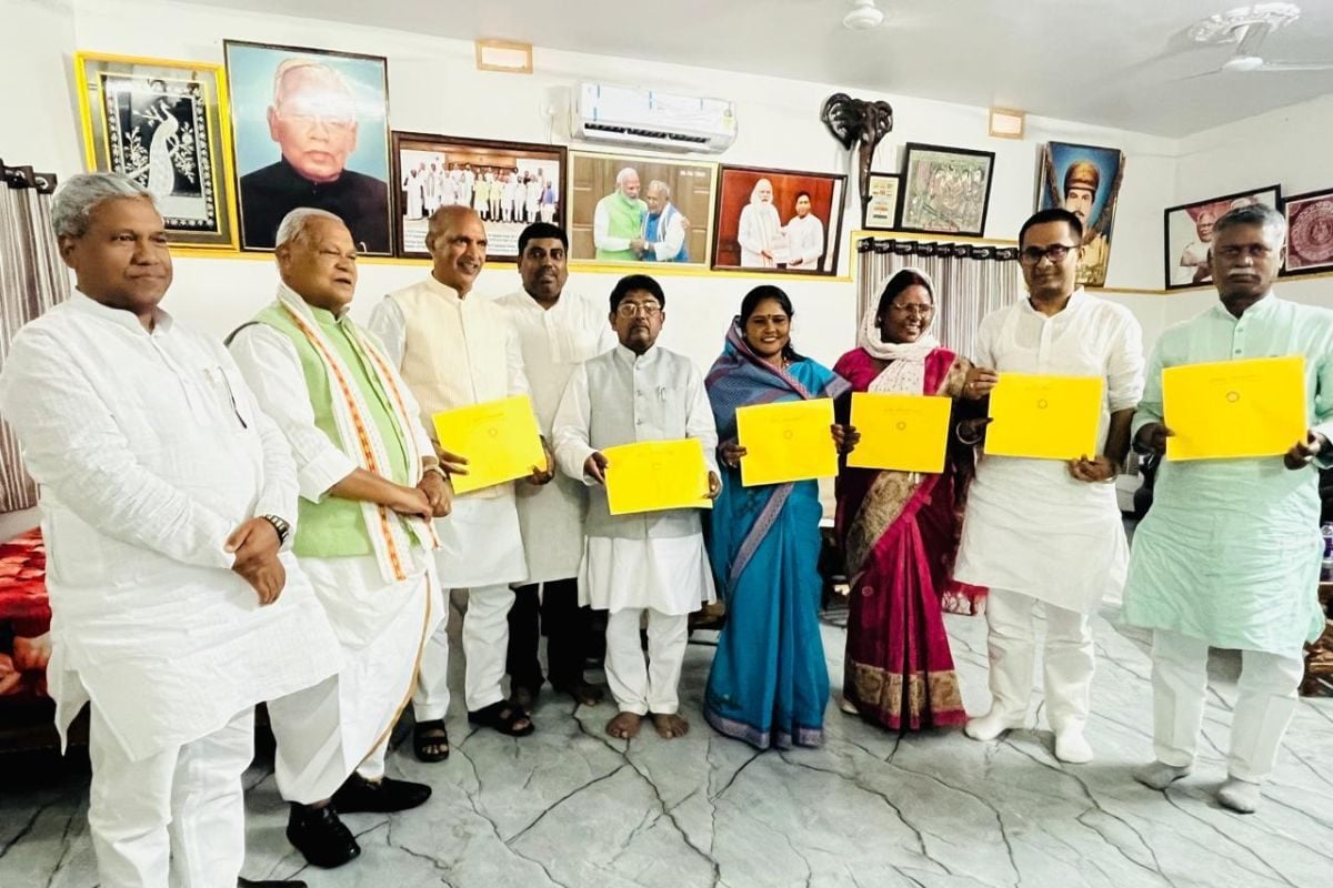 उम्मीदवारों के सपनों का पासपोर्ट पीला लिफाफा!इसके अंदर अंदर क्या-क्या होता है?