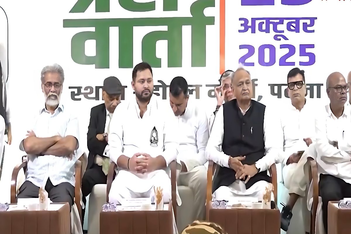 LIVE: तेजस्वी होंगे महागठबंधन के CM कैंडिडेट, सभी दलों ने एक साथ किया ऐलान