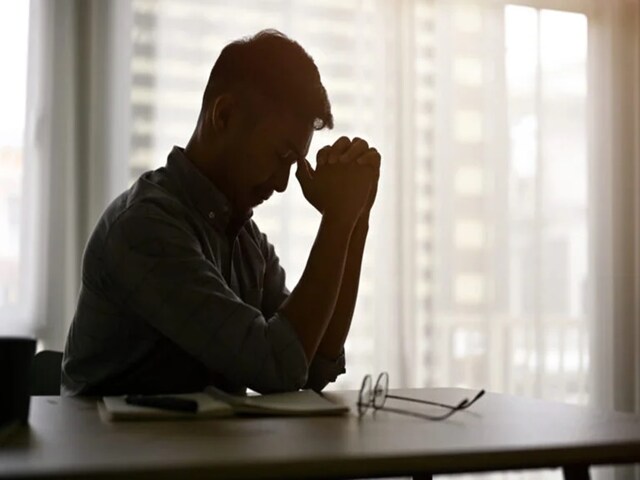बार-बार ससुराल आता था दामाद, बिगड़ गई ससुर की नियत,प्रेग्नेंट बेटी को दिया धोखा