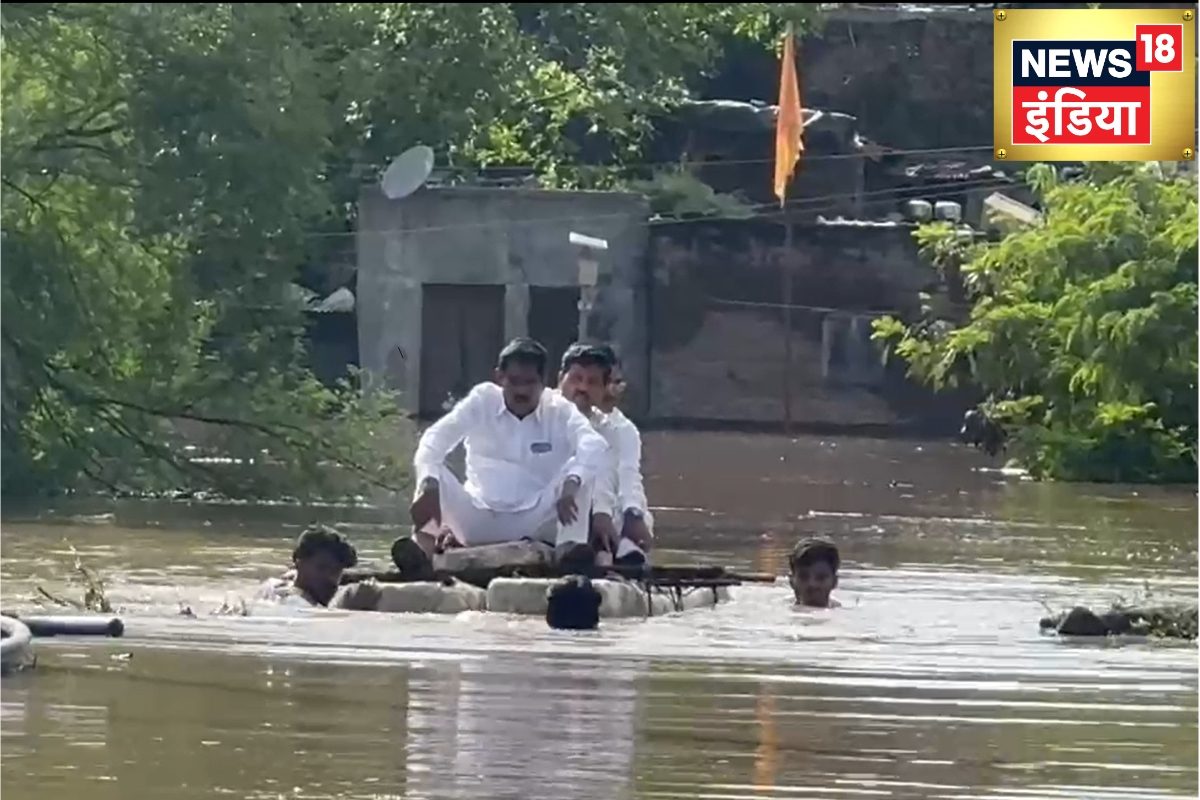 नेताजी के कपड़े न हो जाएं खराब... दर्द बांटने निकले माननीय का हाल