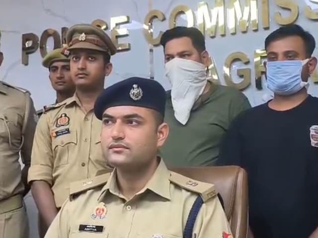 3500 डॉलर में इन देशों में बेचे जा रहे आगरा के युवा, बेरोजगारों की है डिमांड 3500 डॉलर में इन देशों में बेचे जा रहे आगरा के युवा, बेरोजगारों की है डिमांड