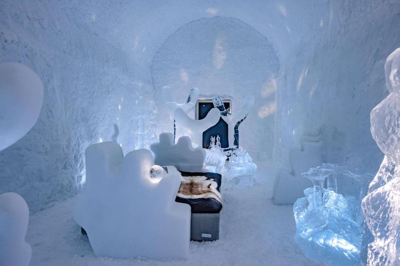 Sweden Icehotel, Sweden Icehotel per night cost, Sweden Icehotel menu, Sweden Icehotel price list, स्‍वीडन का आइसहोटल कहां बना है, स्‍वीडन के आइस होटल का किराया, स्‍वीडन के आइस होटल में खाने की कीमत, स्‍वीडन के आइस होटल में एक रात का किराया 