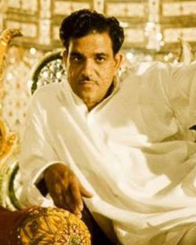 Maha Flop Film of 1986, Love and God, Maha Flop Film of 1986 Love and God, Love and God which considered jinx or manhoos, love and God took 24 years to be made, Hindi Most Cursed Movie, Sanjeev Kumar K Asif Movies, Love and God Movie Horryfing Incidents, Movie Whose Actors Died While Shooting, Most Massive Cursed Film, Love & God Film, Love and God Budget and Collection, How to Budget and Collection, How Love and God became the most heartbroken film of Bollywood