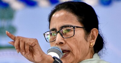 ममता बनर्जी ने बांग्लादेश चुनाव में जीत पर तारिक रहमान को बधाई दी है.