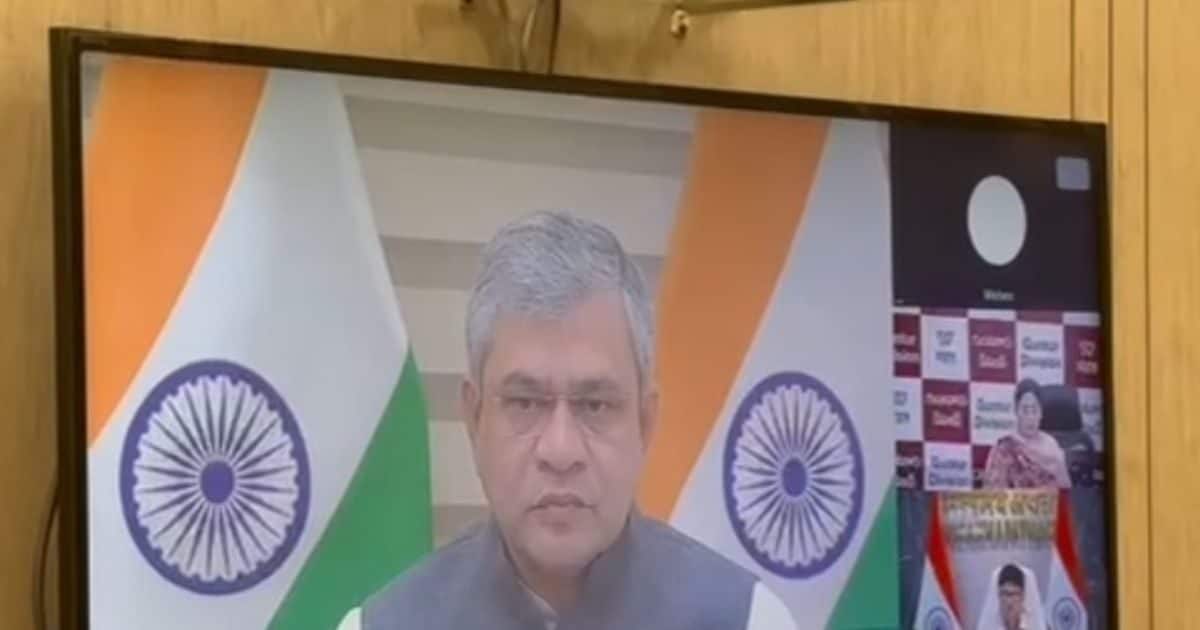चक्रवात मोंथा के दौरान आप ट्रेन से जा रहे हैं, जान लें,रेलवे का अलर्ट जारी