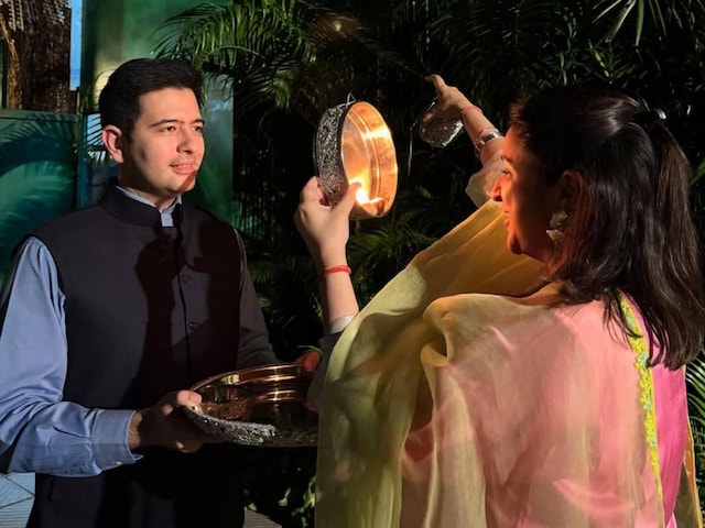 Parineeti Chopra celebrated Karva Chauth during pregnancy: Photos Parineeti Chopra celebrated Karva Chauth during pregnancy: Photos