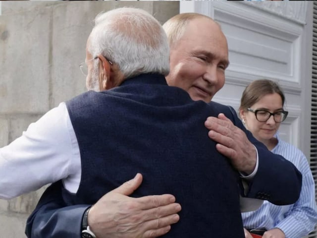मोदी-पुतिन का रिश्ता मुश्किलों में और मजबूत, प्लान सुनकर सहम उठेंगे ट्रंप मोदी-पुतिन का रिश्ता मुश्किलों में और मजबूत, प्लान सुनकर सहम उठेंगे ट्रंप