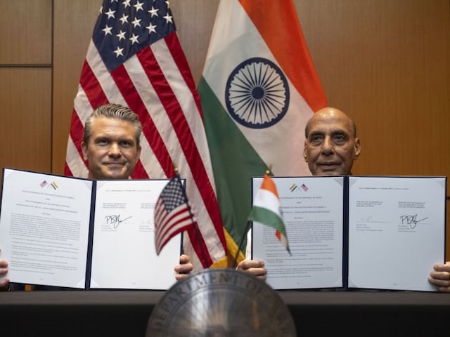 USA के साथ रिश्तों में सुधार की ओर बढ़े कदम, चाबाहर पर राहत के बाद हुई ये डील USA के साथ रिश्तों में सुधार की ओर बढ़े कदम, चाबाहर पर राहत के बाद हुई ये डील