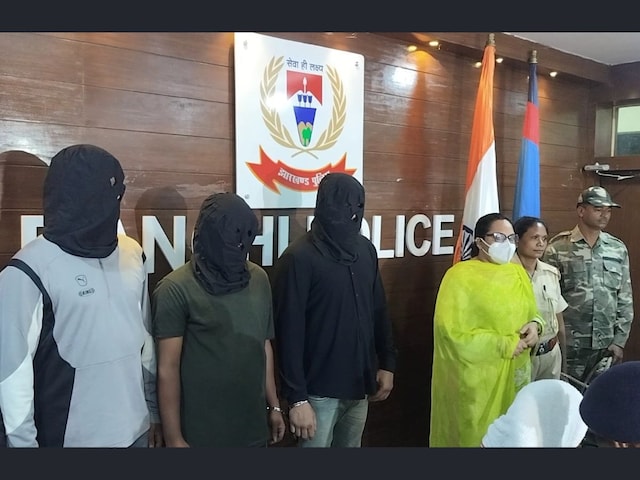 ड्रोन से आए हथियार, हवाला से गया पैसा... रांची में टेरर फंडिंग साजिश का खुलासा ड्रोन से आए हथियार, हवाला से गया पैसा... रांची में टेरर फंडिंग साजिश का खुलासा