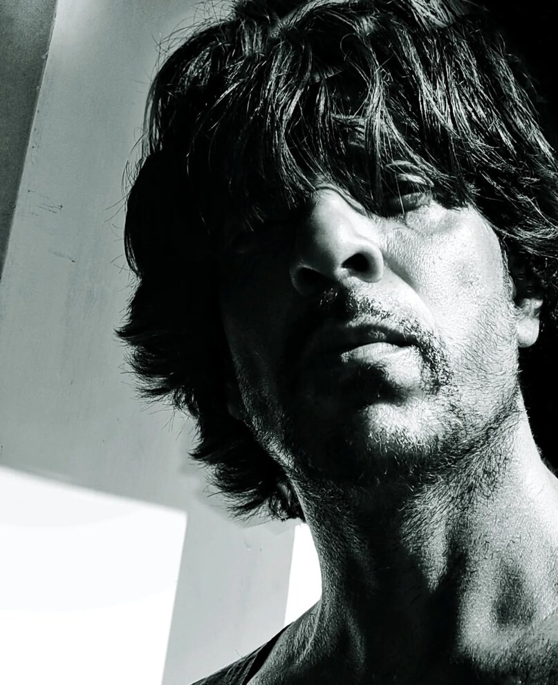 shah rukh khan doppelganger, shah rukh khan lookalike, shah rukh khan ibrahim qadri, ibrahim qadri net worth, ibrahim qadri as shah rukh khan, ibrahim qadri fees, ibrahim qadri age, ibrahim qadrisrk, shah rukh khan, 