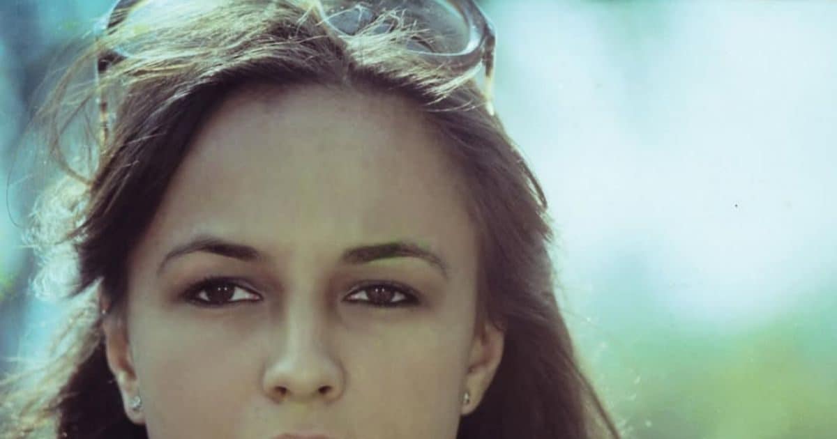 That famous Bollywood actress, changed her religion in love with a married star, ruined her career after marriage, recognized?