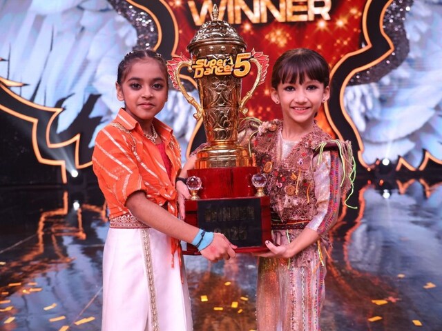 Adhyasree-Sukriti became winners of 'Super Dancer Chapter 5', lifted the trophy together