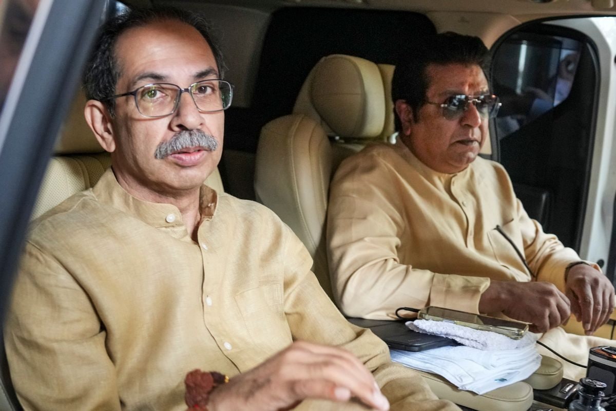 '96 लाख फर्जी वोटर्स'... EC के खिलाफ ठाकरे बंधुओं ने बांधी कमर की पेटी