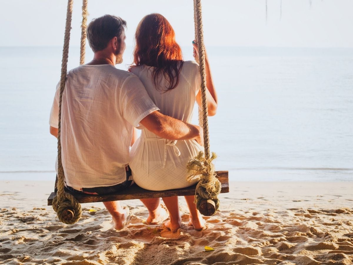 Romantic destinations in India, भारत में रोमांटिक डेस्टिनेशन, Romantic travel India, करवा चौथ यात्रा, Couples getaway India, कपल्स के लिए यात्रा, Honeymoon places India, हनीमून स्थल भारत, Karwa Chauth 2025, Romantic destinations for couples, Best Indian getaway spots, Scenic travel destinations India, Couple travel ideas, Karwa Chauth vacation planning, Weekend trips for couples