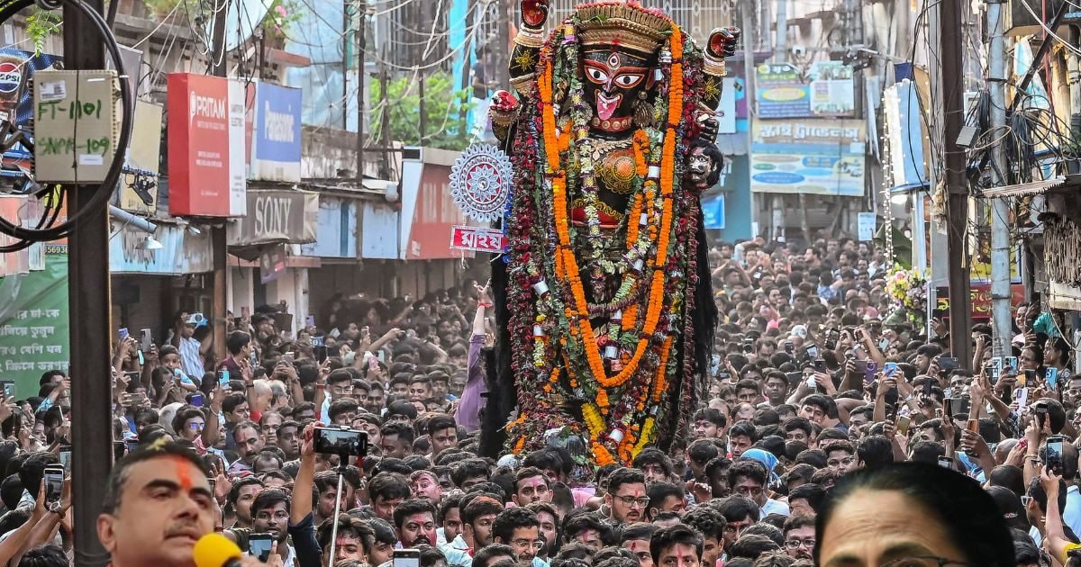 West bengal Election Opinion Poll Zone Wise | बंगाल ओपिनियन पोल 2026: उत्तर में BJP की बढ़त और दक्षिण में TMC का दबदबा, जानें 294 सीटों का गणित