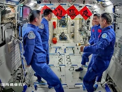 चीन की नई स्पेस टीम ‘शेनझोउ-21’ स्पेस स्टेशन पर पहुंची, छह महीने के मिशन की जिम्मेदारी संभाली