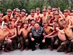 Video: ट्रंप से बढ़ी पड़ोसी की नजदीकी, तो किम जोंग उन ने दिखाया दम 