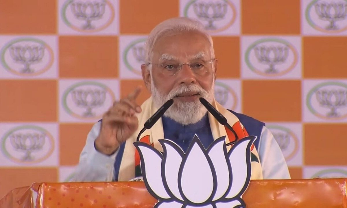 'जिसे कोई नहीं पूछता, मोदी उसे पूजता है' नवादा रैली में PM मोदी बोले- छोटे किसानों को भुला दिया गया