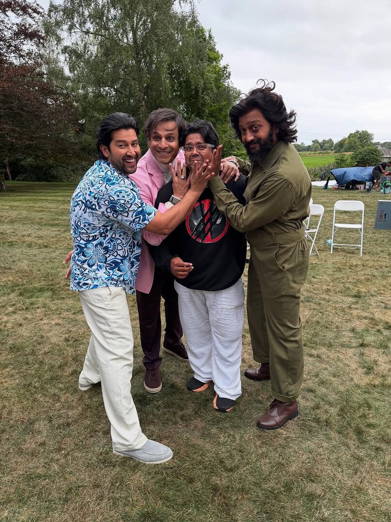 फिल्म की शूटिंग आधिकारिक तौर पर दिसंबर 2024 में शुरू हुई और इस साल सितंबर में समाप्त हुई. अब मस्ती 4 जल्द ही सिनेमाघरों में दस्तक देने को तैयार है. पॉपुलर फ्रैंचाइजी की चौथी फिल्म 21 नवंबर को रिलीज होगी.