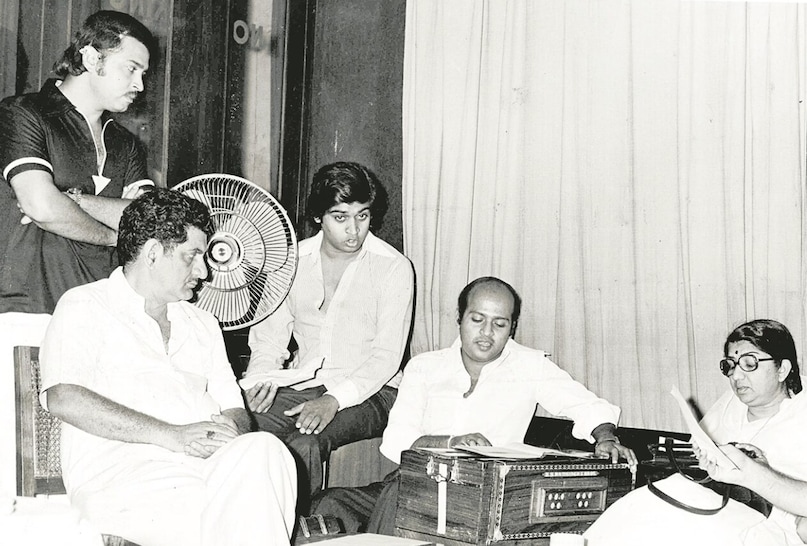 Roshan honed his craft and became an expert player of sarod under the legendary sarod maestro Allauddin Khan of Maihar. In 1940, he joined All India Radio in Delhi as an assistant staff, playing the esraj.