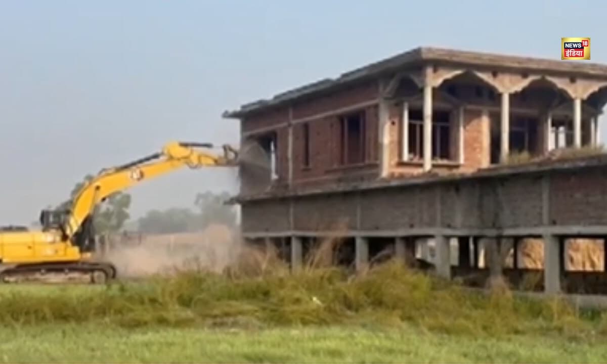 देखिए ड्रग्स के सौदागरों पर कैसे चल रहा बुलडोजर ऐक्शन