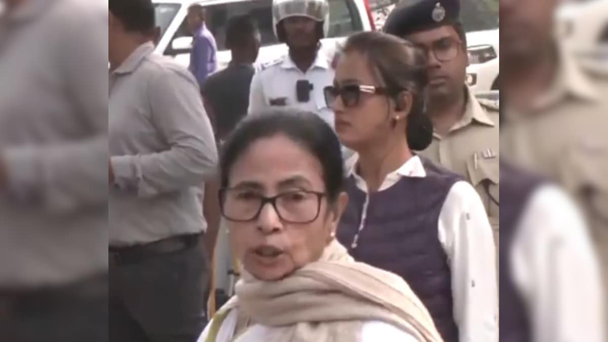 'जय हिंद और वंदे मातरम् कौन रोकेगा?' ममता बनर्जी बोलीं, जो टकराएगा वो चूर-चूर हो जाएगा