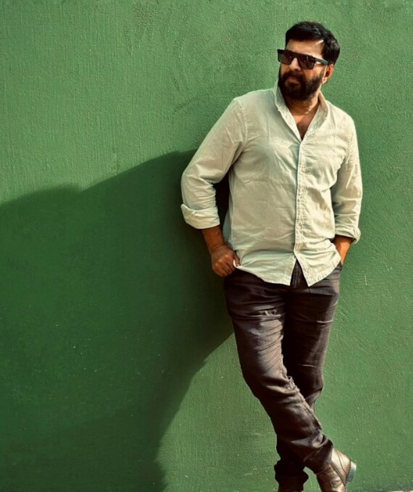 He stayed committed to this and made sure no one ever discovered his real name until one day, he accidentally dropped his college ID card. He stayed committed to this and made sure no one ever discovered his real name until one day, he accidentally dropped his college ID card.